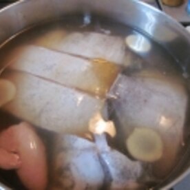 煮魚の極意 昆布ダシ濃い目 醤油薄目 一晩寝かす レシピ 作り方 By Startrek 楽天レシピ 煮魚の極意 昆布ダシ濃い目 醤油薄目 一晩寝かす レシピ 作り方 By Startrek 楽天レシピ
